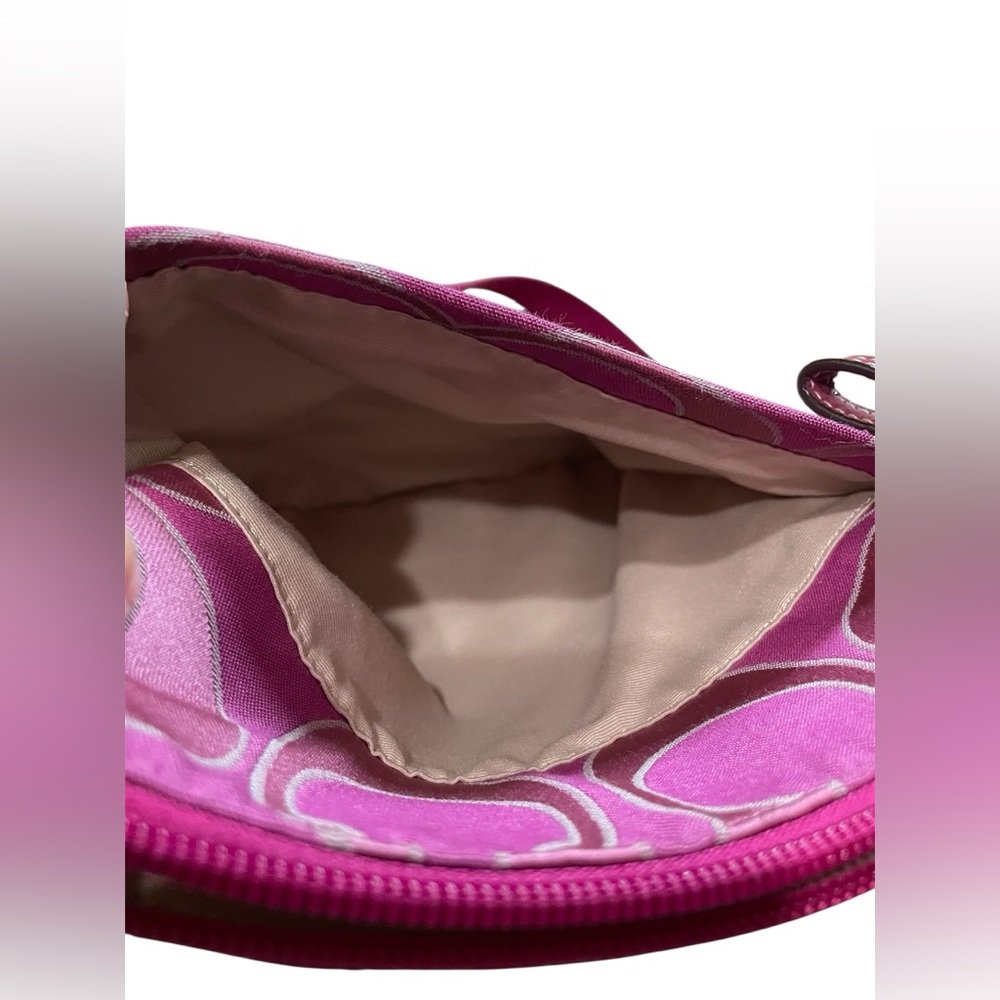 Coach Vintage Plum Pink Signature Crossbody - Picture 5 of 10